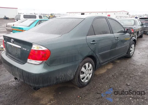 2005 Toyota Camry Le из США, поврежденный, VIN 4T1BE32KX5U066853